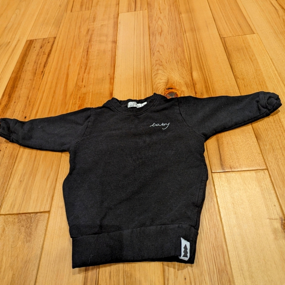 North Kinder Baby sweater